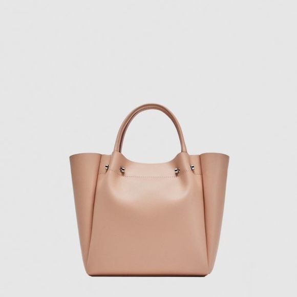 Zara Handbags - 💋Valentine’s Day NWT Zara Pink Crossbody Handbag
